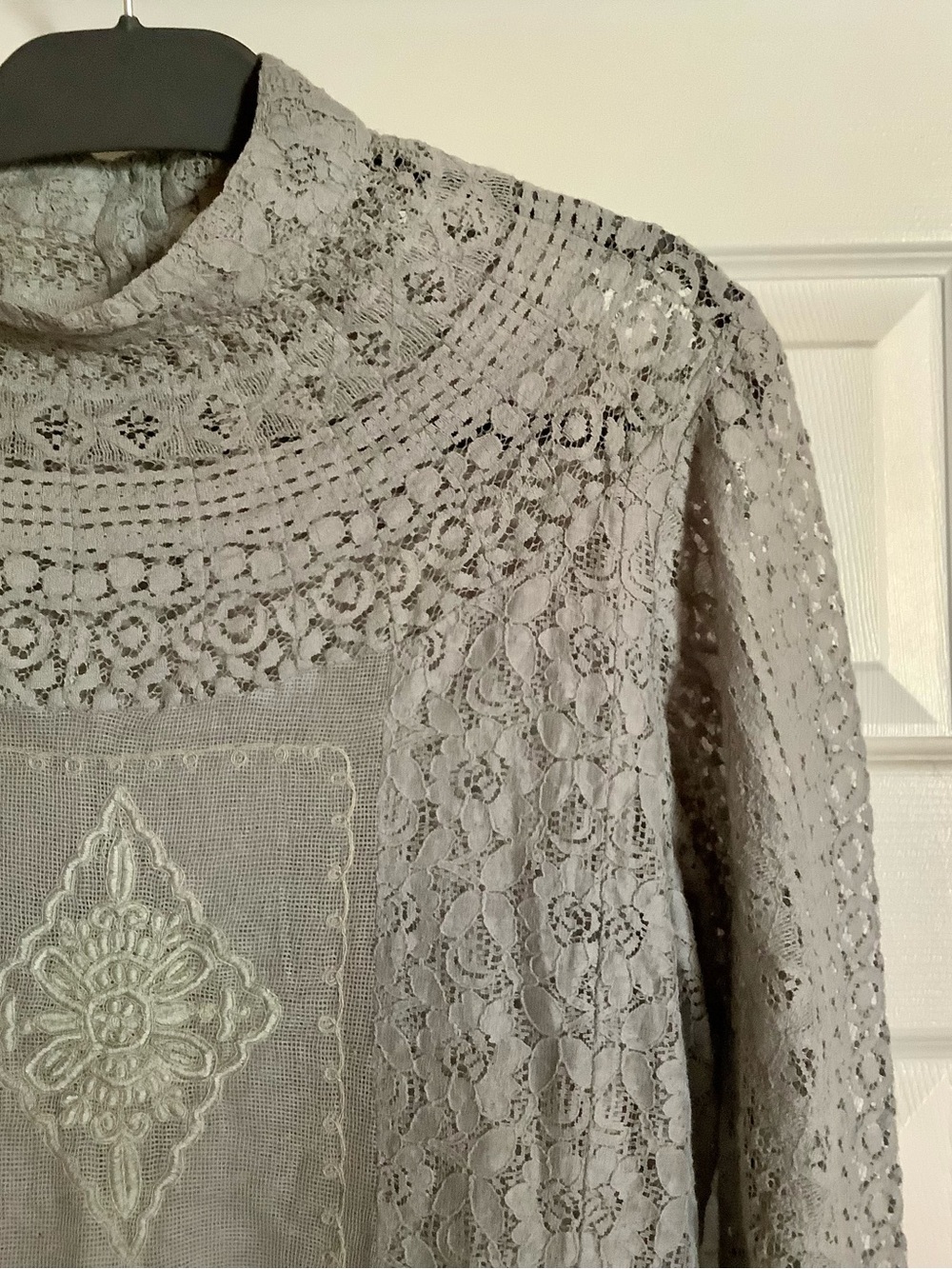 VTG April Cornell Grey Lace Victorian Mock Neck Blouse Embroidered Y2K Size L